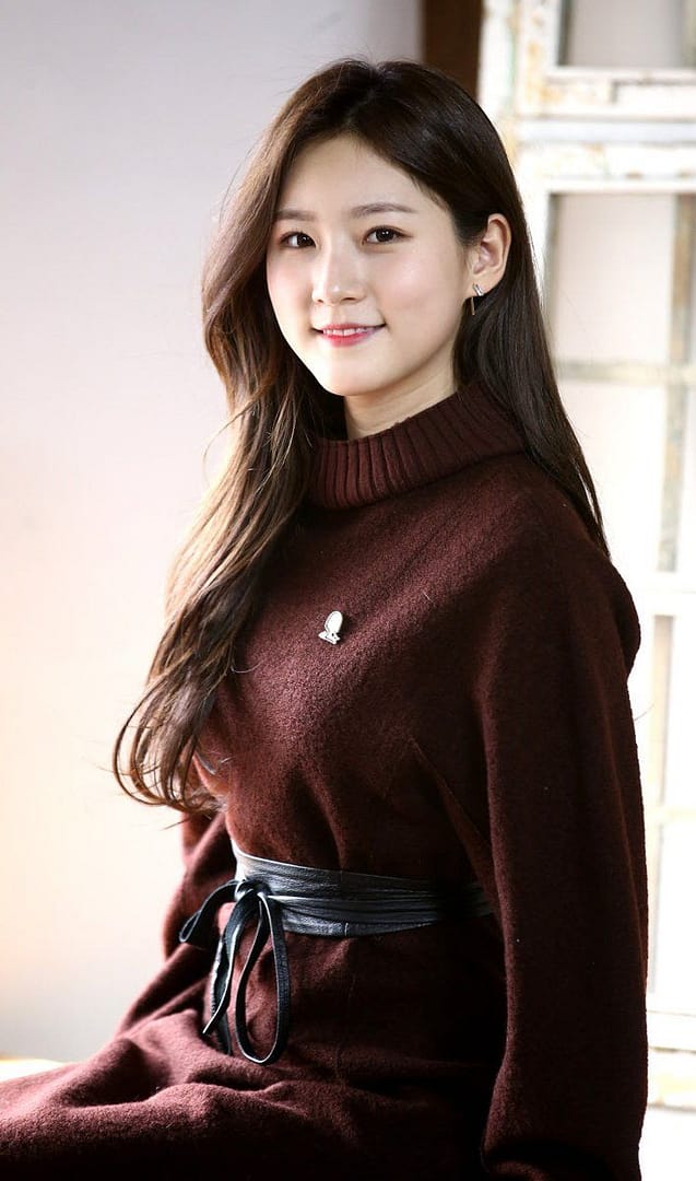 7a487c5d2750f463281d2fcf066a3d50--kim-sae-ron-idol