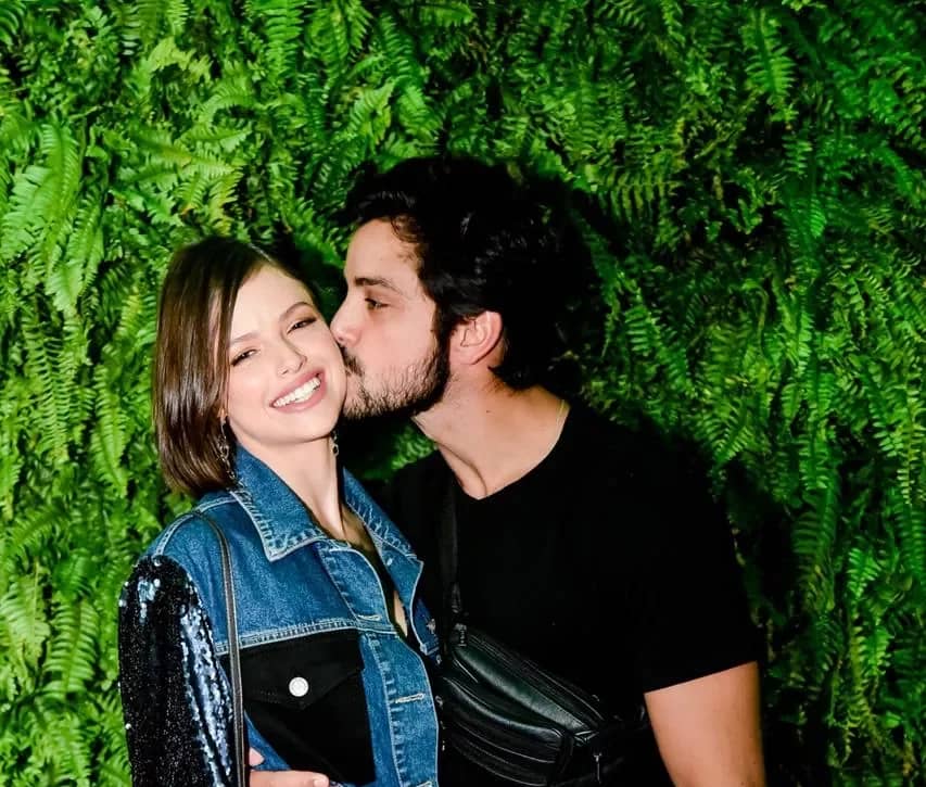 Aghata Moreira e Rodrigo Simas curtem Rock in Rio em Clima Romântico. Foto: Purepeople