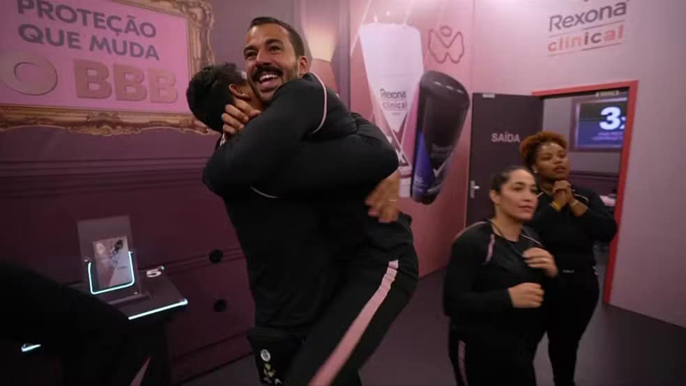 Mateus vence a prova e está imune — Foto: Globo